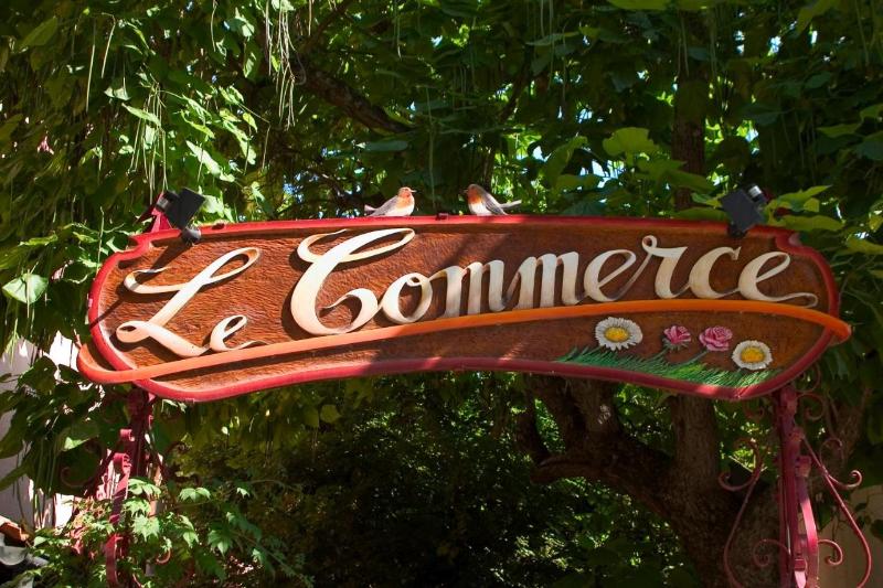 هتل Le Commerce