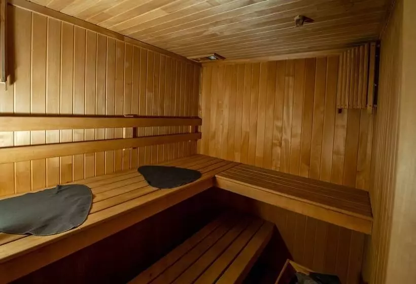 هتل Palace Ukraine