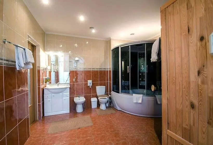 هتل Palace Ukraine