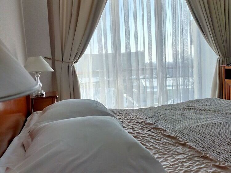 酒店 Palace Ukraine