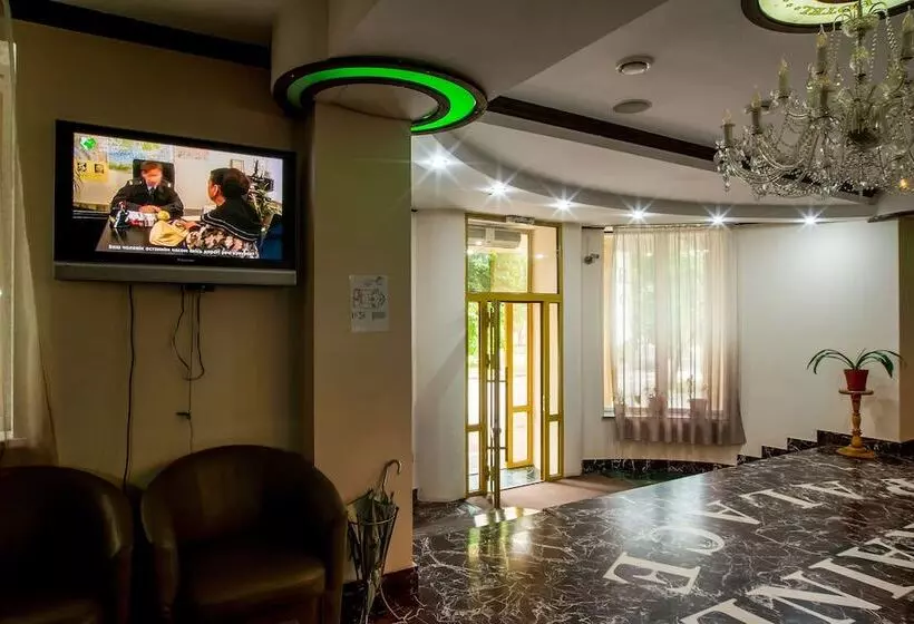 هتل Palace Ukraine