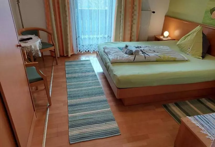 Hotel Pension Maria Wallner