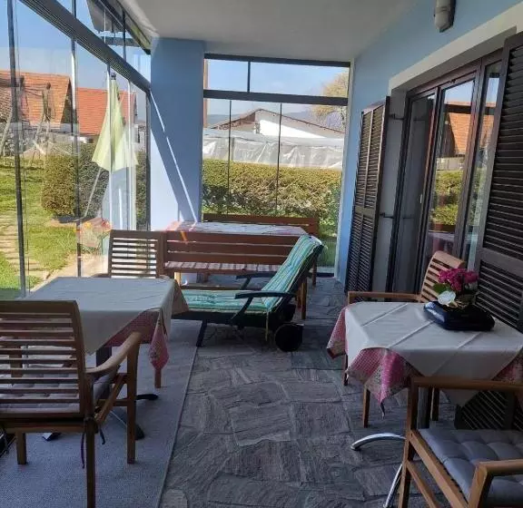 Hotel Pension Maria Wallner