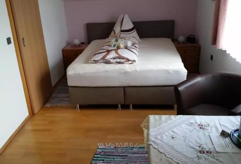 Hotel Pension Maria Wallner