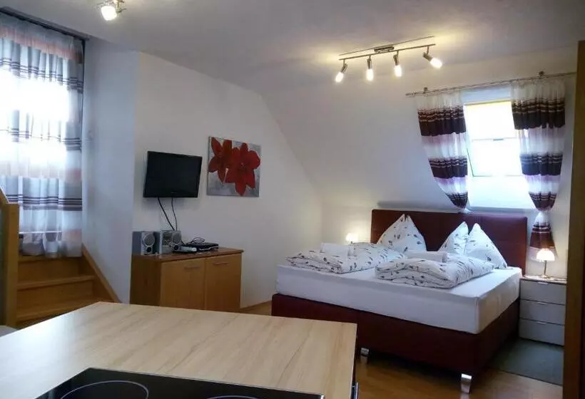 Hotel Pension Maria Wallner