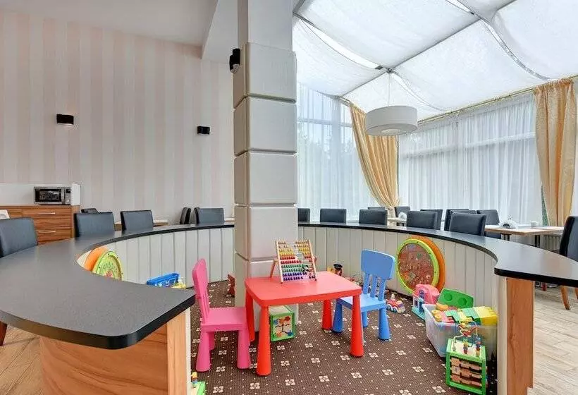 فندق Primavera Jastrzębia Góra