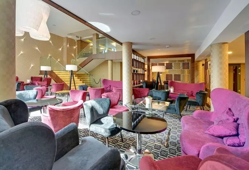 فندق Primavera Jastrzębia Góra