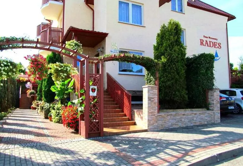 ホテル Apartament Rades