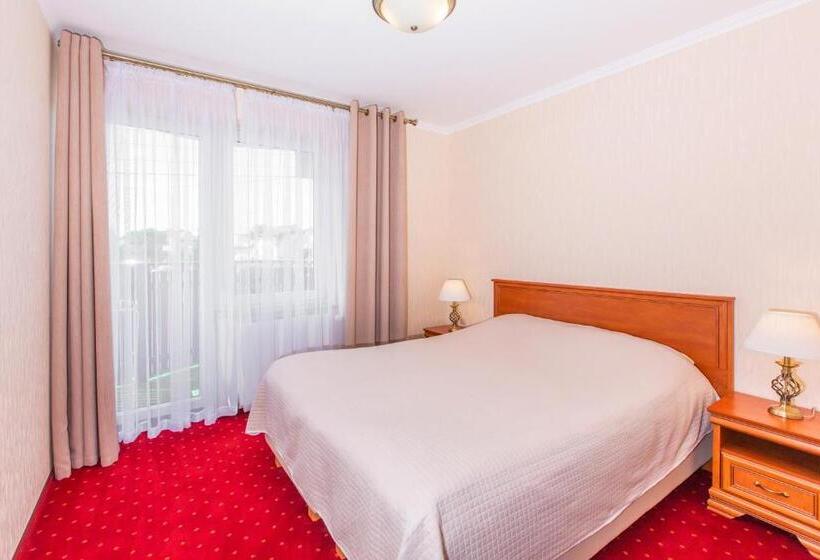 ホテル Apartament Rades