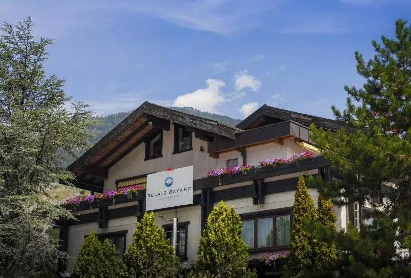 Отель Relais Bayard