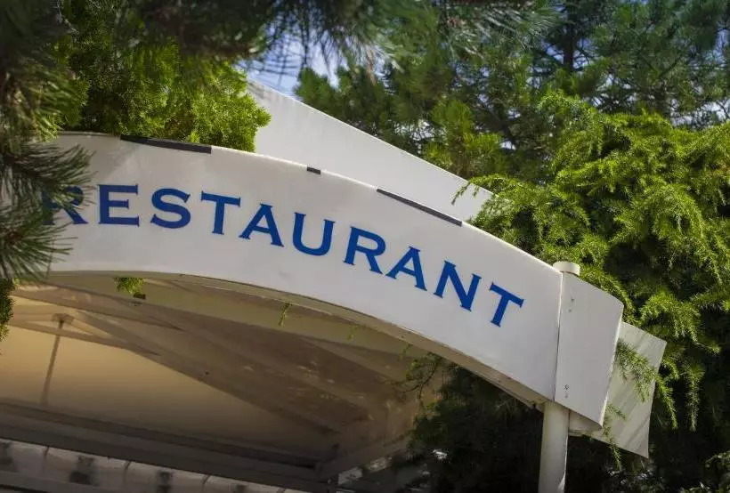 Отель Relais Bayard