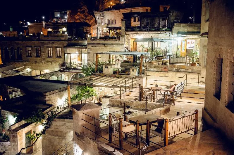 Hotel Sultan Cave Suites