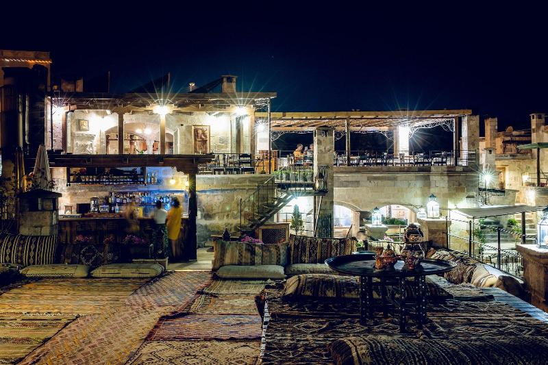 هتل Sultan Cave Suites