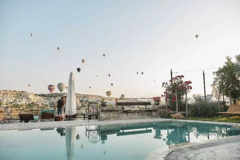 Hotel Sultan Cave Suites