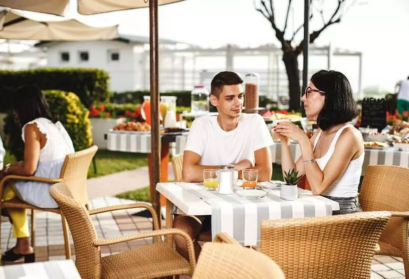 هتل Unaway Imperial Beach