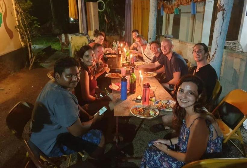 فندق Cliff & Coral