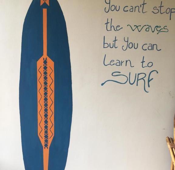 فندق Cliff & Coral