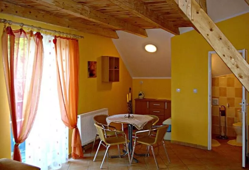 هتل Zielony Domek