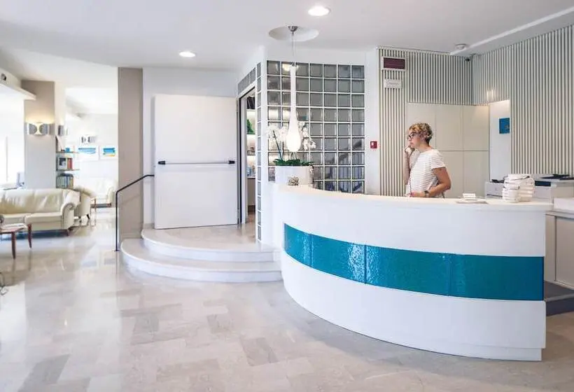 Una Hotels Imperial Beach Fano