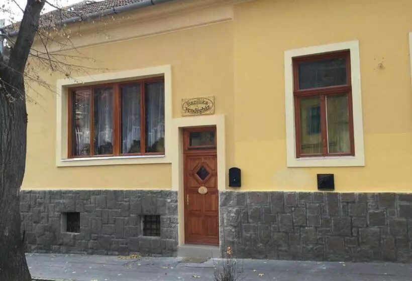 پانسیون Bazilika Vendégház