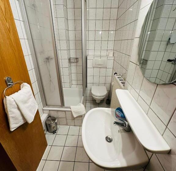 Bed and Breakfast Bff Airport Messe Schlaf   Düsseldorf