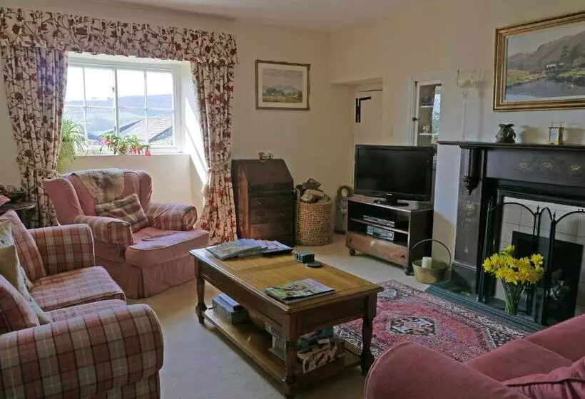 Firs Farm B&b