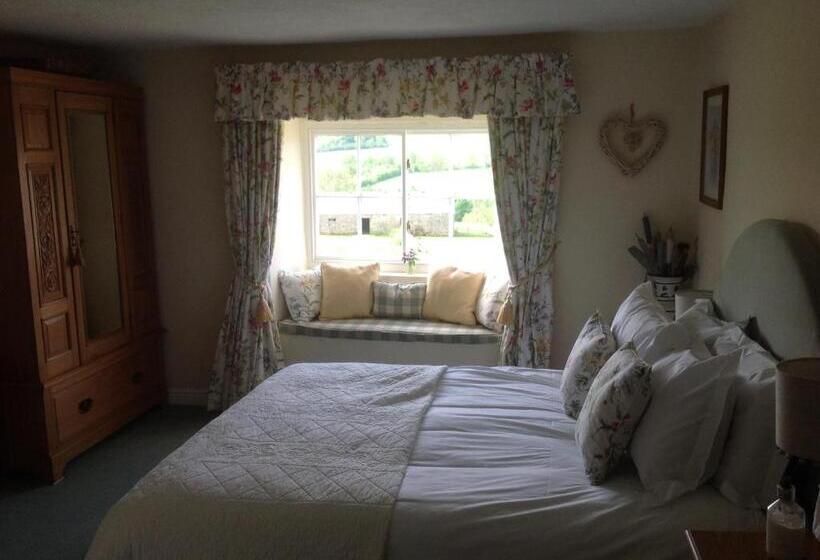 Firs Farm B&b