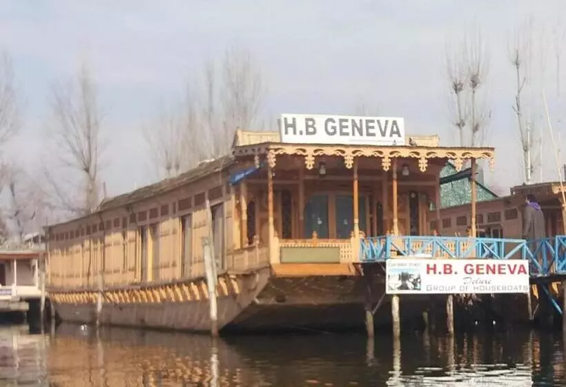 Hotelli Heritage Geneva House Boat