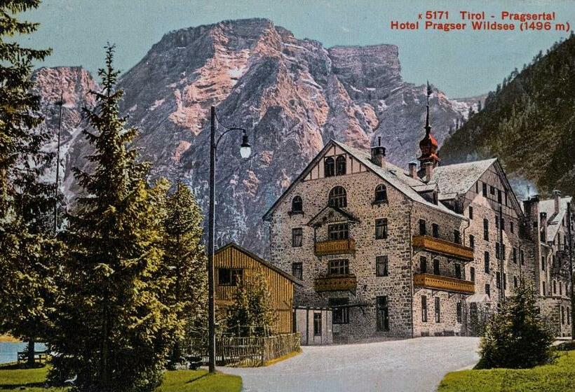 Отель Lago Di Braies