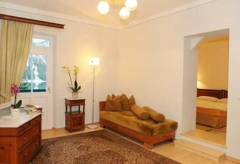 Hotelli Lago Di Braies