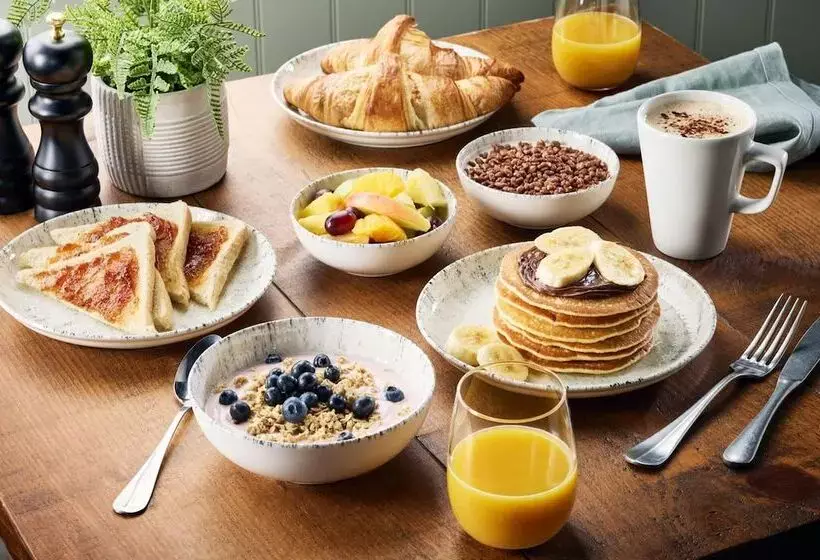 Hotelli Premier Inn Buckingham