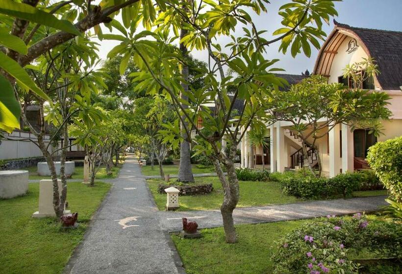 リゾートホテル Vila Ombak