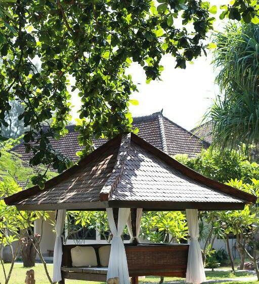 リゾートホテル Vila Ombak