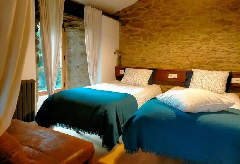 Granja Labrada: Alojamiento Con Caballos