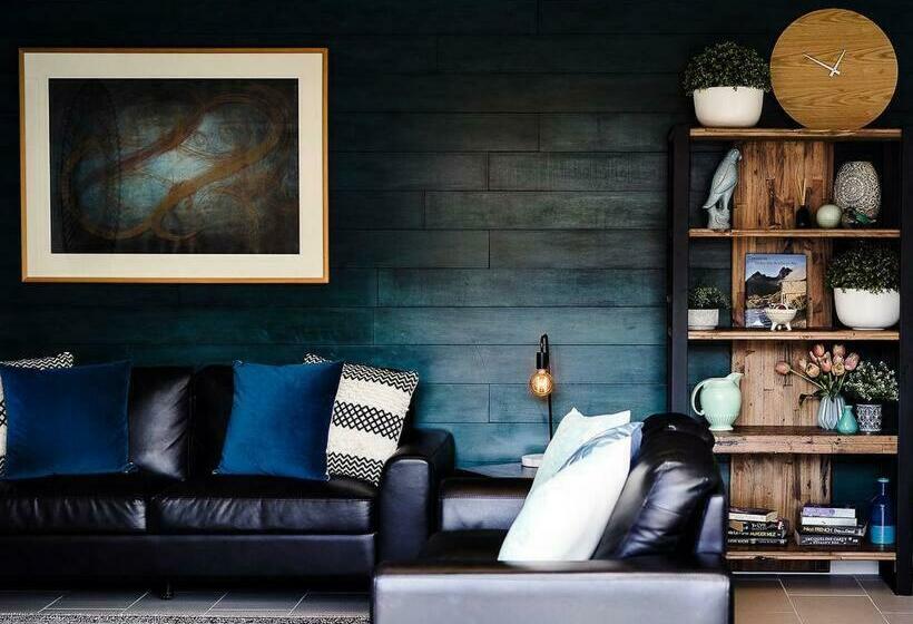 Hobart Avenue Apartments The Nook