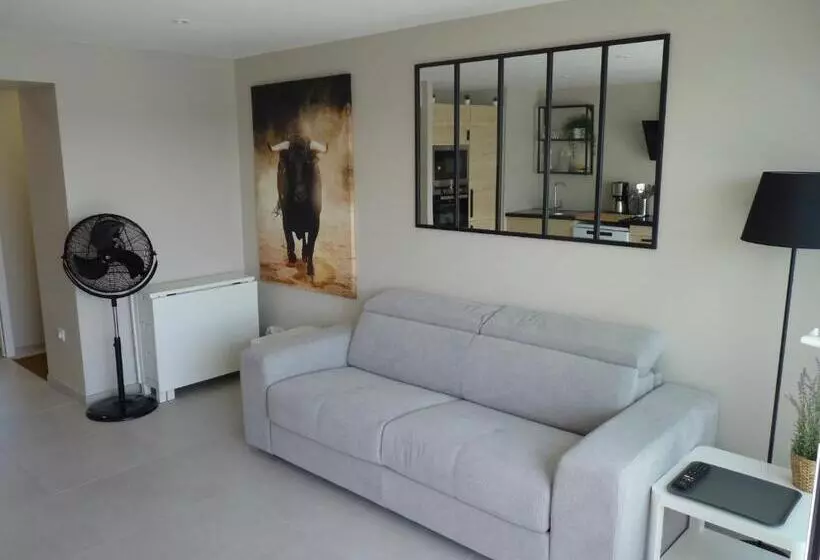 Sol Y Days Darse, Superbe Appartement De Type Marina Avec Belle Terrasse Vue Port De Plaisance