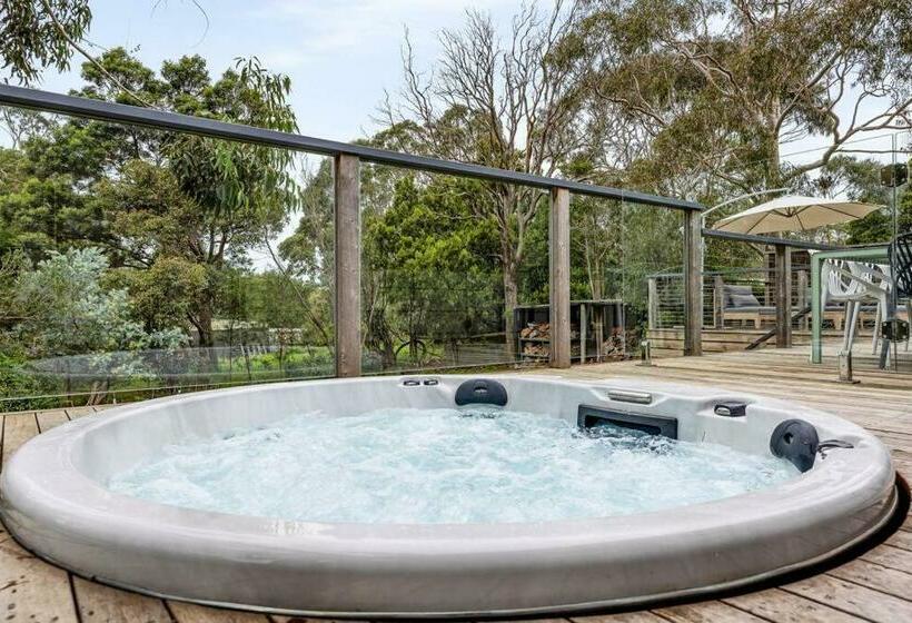 Gigglewiggy   Beach House Wrapped In Nature