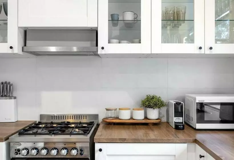 Gigglewiggy   Beach House Wrapped In Nature