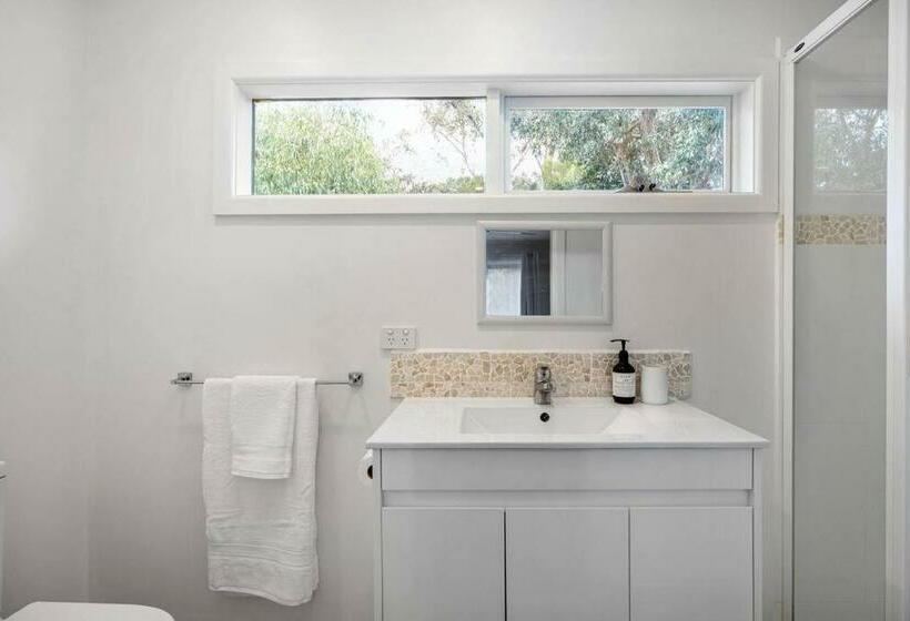 Gigglewiggy   Beach House Wrapped In Nature