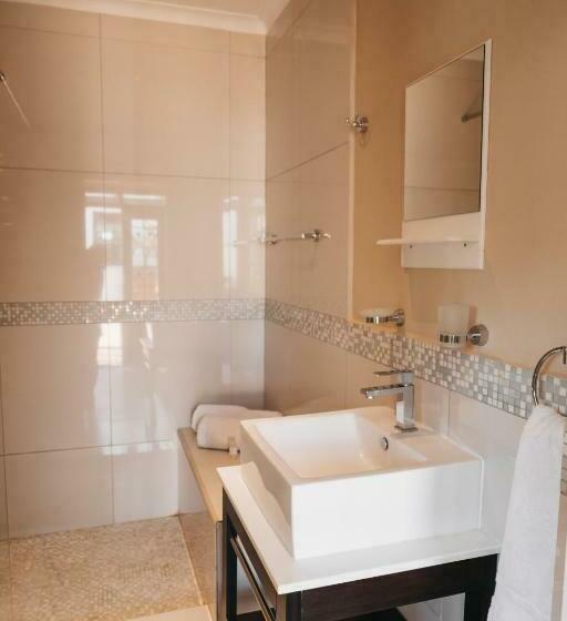 Mitre S Edge Vineyard Studio