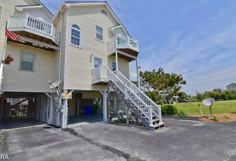 Sam S Castle