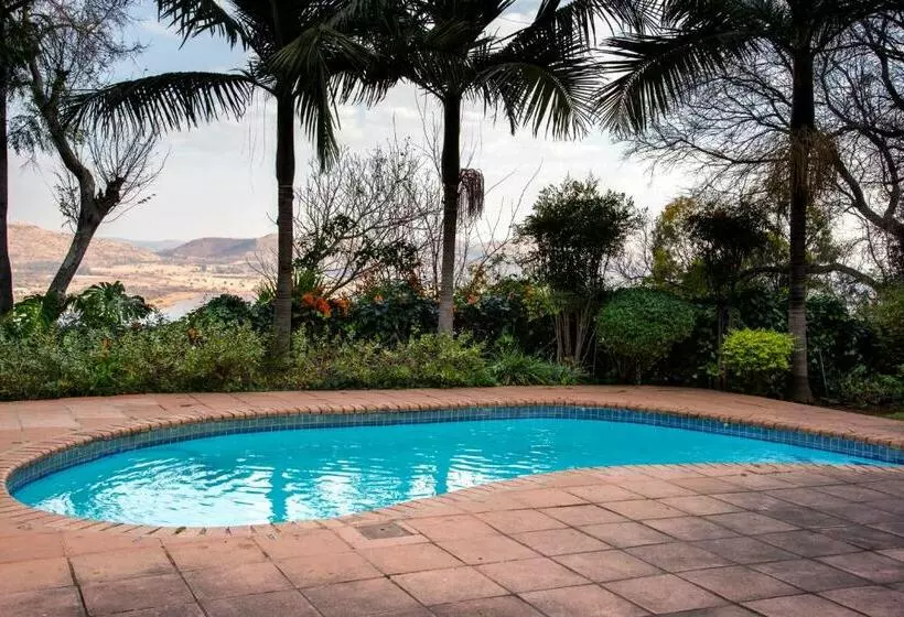 Vintage Serene Villa