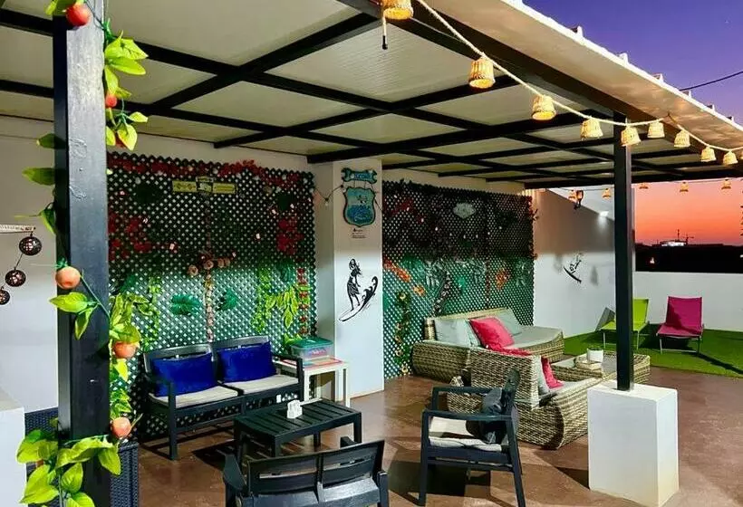 Animos! Apartments   10 Modern Apartments Near The City & Beach, Perfect For Nomads, Travellers, Fam