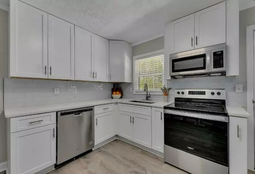 Goodkarma Rentals Gorgeous Interiors Gorgeous Outdoor Living Space With A Huge Fenced Backyard Coffe