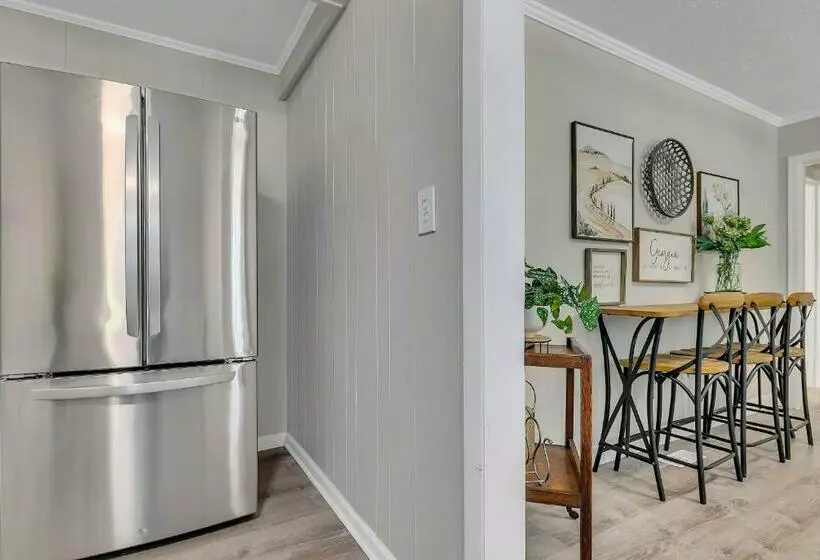 Goodkarma Rentals Gorgeous Interiors Gorgeous Outdoor Living Space With A Huge Fenced Backyard Coffe