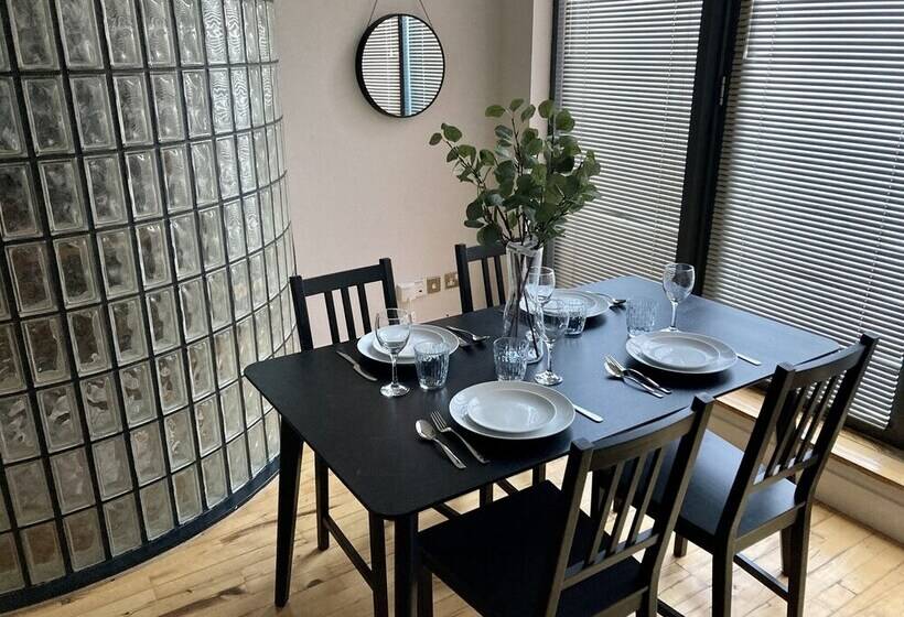 Linen Quarter Apartments