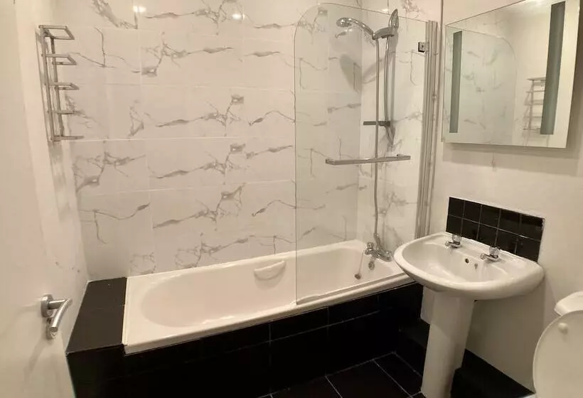 Linen Quarter Apartments