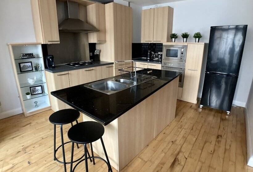 Linen Quarter Apartments