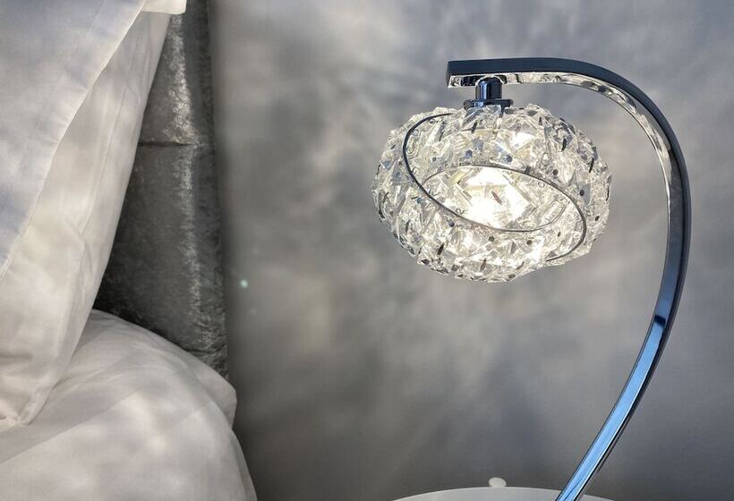 Linen Quarter Apartments