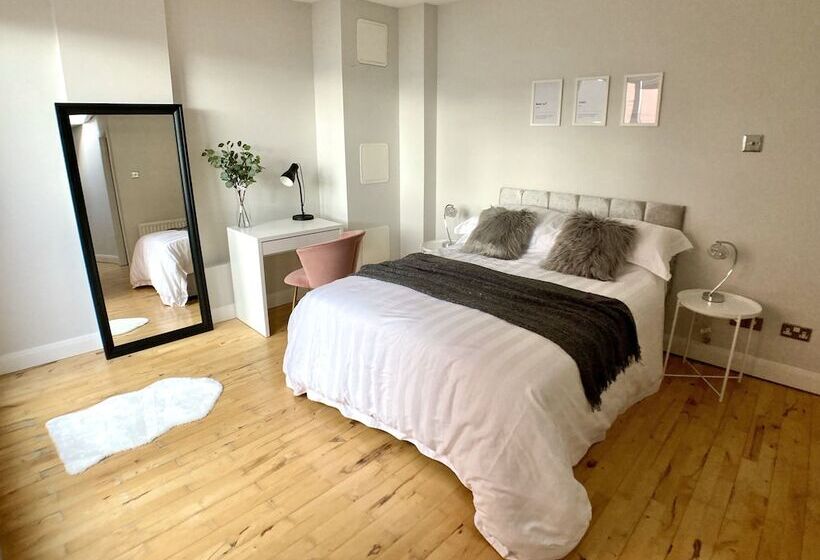 Linen Quarter Apartments